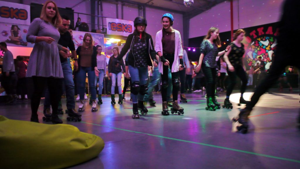 Roller Disco to jedno z miejsc na spędzenie wolnego czasu w Warszawie